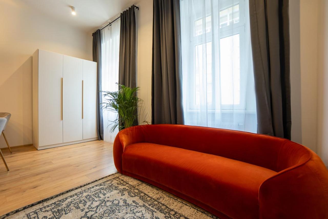 2-Rooms Apartment 10 Min Away From City Center Вена Экстерьер фото