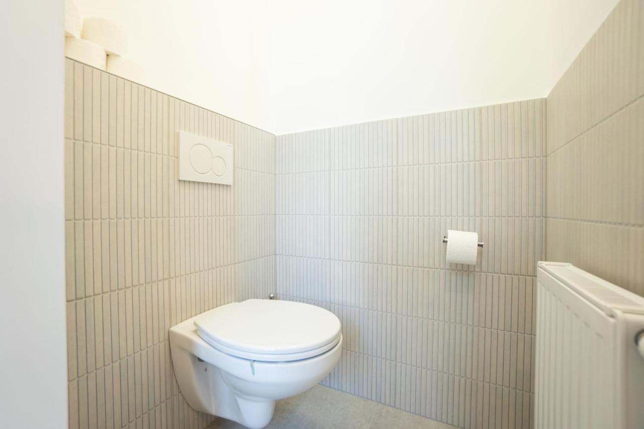 2-Rooms Apartment 10 Min Away From City Center Вена Экстерьер фото